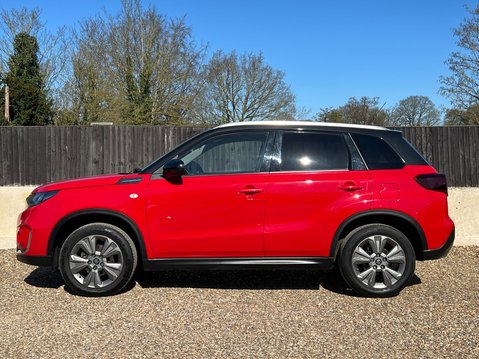 Suzuki Vitara SZ-T BOOSTERJET MHEV 6