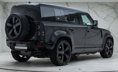 Land Rover Defender 110 V8 P525 6