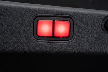 Mercedes-Benz CLS 2.9 CLS350d AMG Line (Premium Plus) Coupe 4dr Diesel G-Tronic 4MATIC Euro 6 40