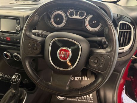 Fiat 500L 1.3 MultiJet Trekking MPV 5dr Diesel Dualogic Euro 6 (s/s) (95 ps) 28