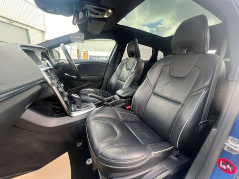 Volvo V40 2.0 V40 R-Design Pro D3 Automatic 5dr - NATIONAL DELIVERY* 19