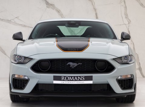 Ford Mustang Mach 1 4