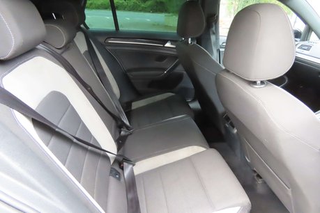 Volkswagen Golf 2.0 TSI BlueMotion Tech R DSG 4Motion Euro 6 (s/s) 5dr 12