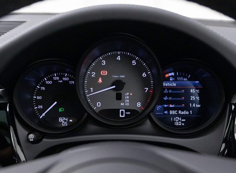Porsche Macan S PDK 13