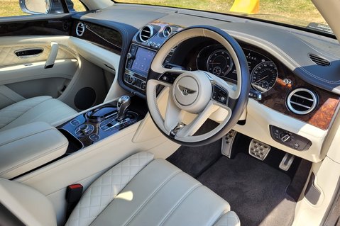 Bentley Bentayga First Edition V8 Diesel 10