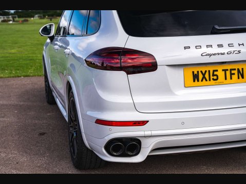 Porsche Cayenne 25