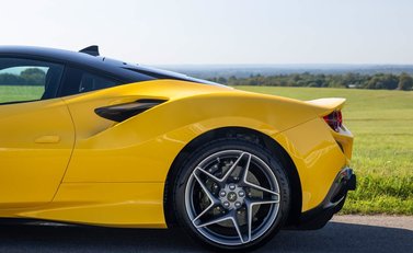 Ferrari F8 Tributo 5