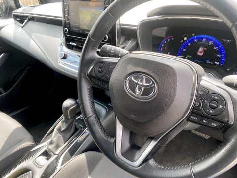 Toyota Corolla 1.8 VVT-h GPF Icon Tech Touring Sports 5dr Petrol Hybrid CVT Euro 6 (s/s) ( 18