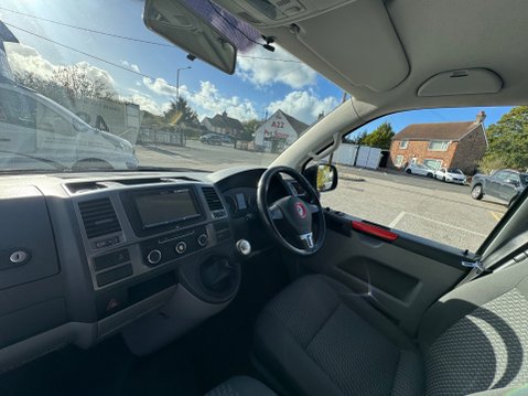 Volkswagen Transporter 22