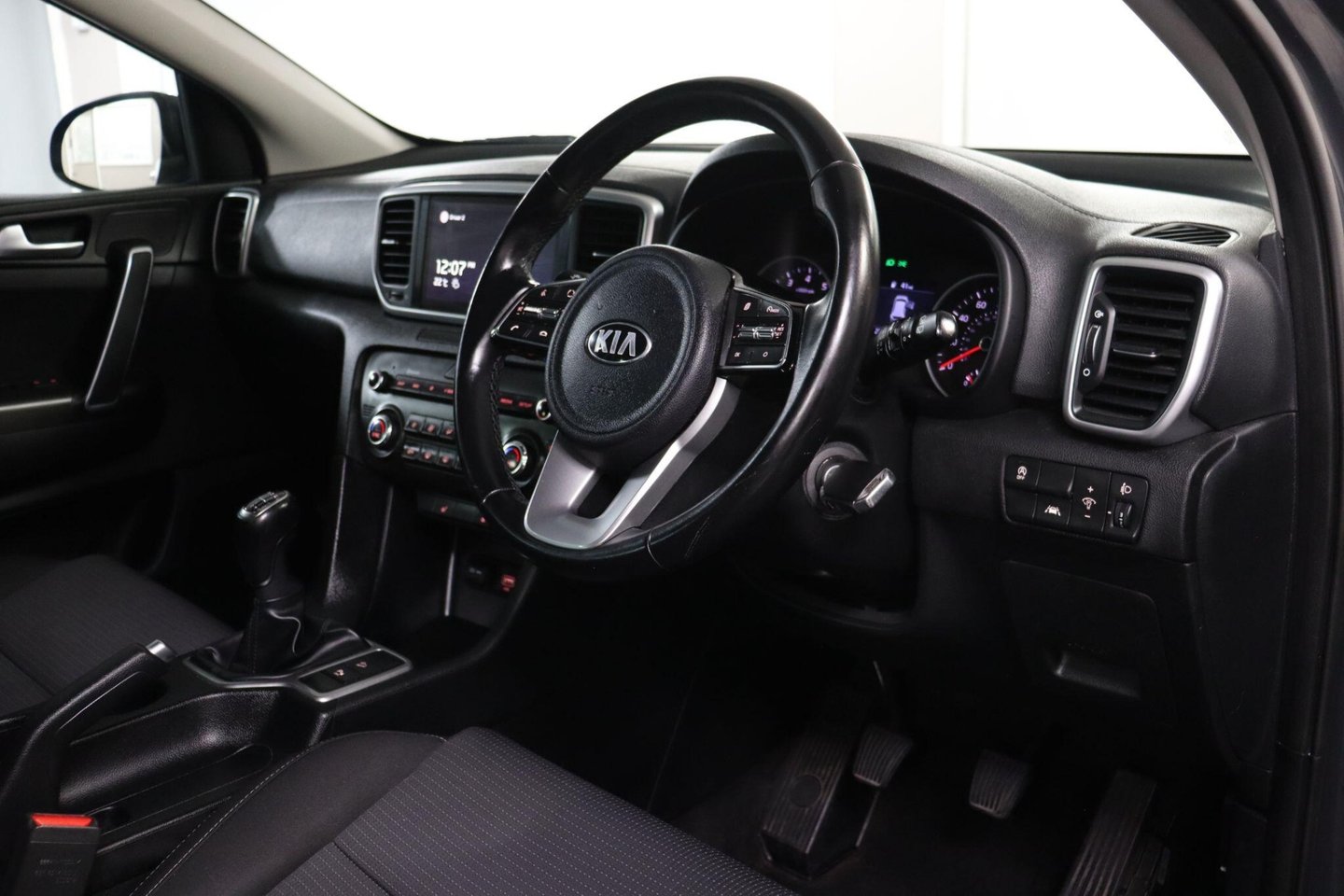 2020 Kia Sportage — image 4