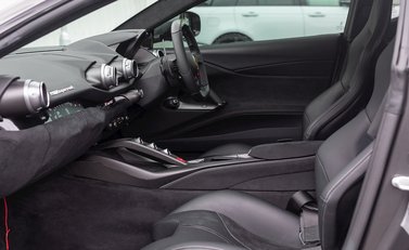 Ferrari 812 Superfast 15