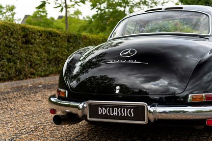 Mercedes-Benz 300 SL Gullwing 26
