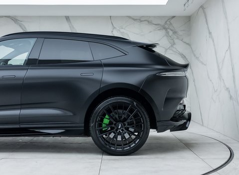 Aston Martin DBX 707 35