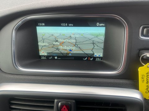 Volvo V40 2.0 D2 R-Design Pro Euro 6 (s/s) 5dr 5