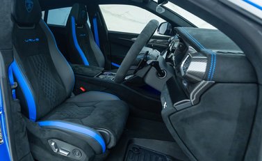 Lamborghini Urus PERFORMANTE 14