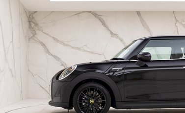 Mini Hatch Electric Level 3 29