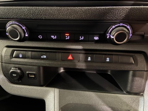Vauxhall Vivaro 1.5 Turbo D 2900 Edition L2 H1 Euro 6 (s/s) 5dr 28
