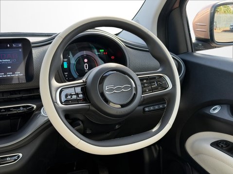 Fiat 500 87kW La Prima 42kWh 3dr Auto 17