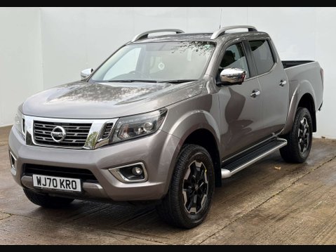 Nissan Navara 2.3 Navara Tekna dCi 4WD 5dr 40