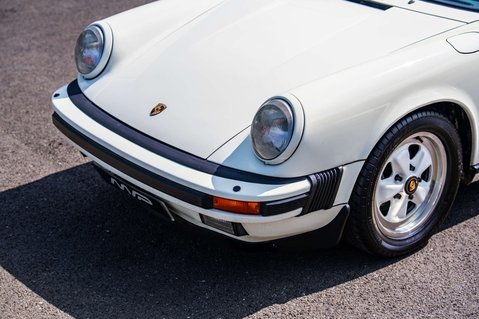 Porsche 911 3.2 Classic Carrera Cabriolet 2dr Petrol Manual (231 bhp) 22