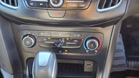 Ford Focus 1.0T EcoBoost ST-Line Hatchback 5dr Petrol Auto Euro 6 (s/s) (125 ps) 39