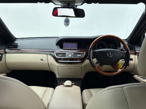 Mercedes-Benz S Class 3.0 S320 CDi Auto 4dr 43