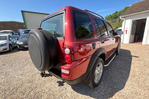 Land Rover Freelander TD4 FREESTYLE..LAST OWNER 14 YEARS..AIR CON..HEATED SEATS..SIDE STEPS.. 27