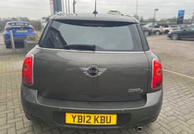 Mini Countryman COOPER D ALL4 HUGE SPEC 8