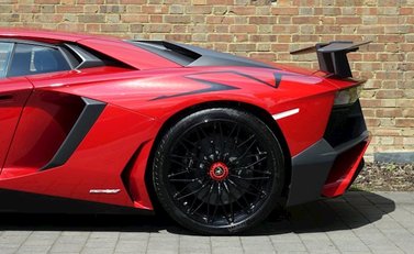 Lamborghini Aventador SV 7