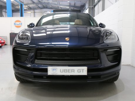 Porsche Macan PDK - Panoramic Roof / RS Spyder Alloys - Full Porsche Service History Service History