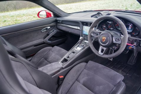 Porsche 911 CARRERA GTS PDK 9