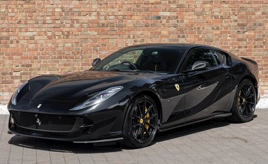 Ferrari 812 Superfast 6