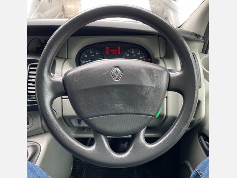Renault Trafic 2.0 TD dCi LL29 Navigation L3 H1 4dr 25