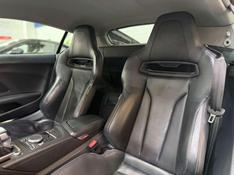 Audi R8 5.2 FSI V10 Plus S Tronic quattro Euro 6 (s/s) 2dr 6