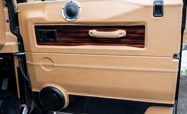 Land Rover Defender 90 XS Bowler 21