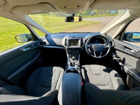 Ford S-Max ZETEC TDCI 18