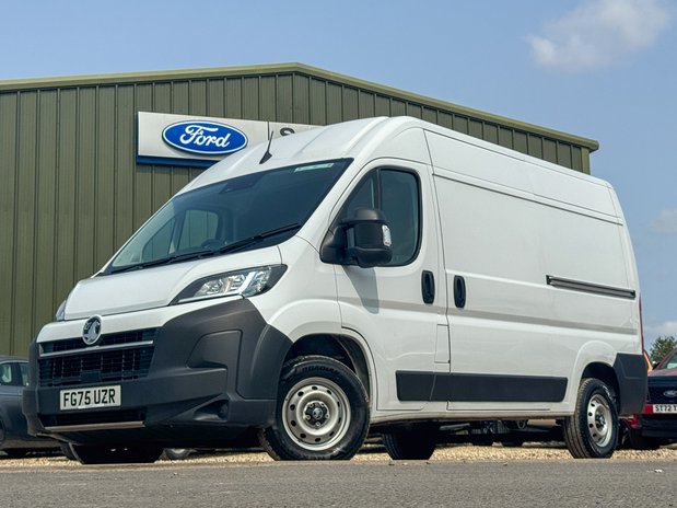 Vauxhall Movano MWB L2H2 Medium Roof Prime Air Con Ply Lined Sensors EURO 6 1