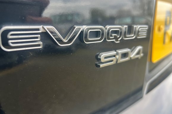 Land Rover Range Rover Evoque 2.2 SD4 PURE TECH AUTO 12