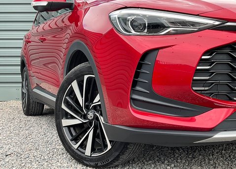 MG ZS 1.5 HYBRID+ TROPHY 2