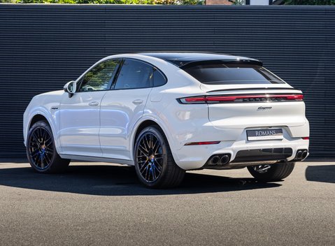 Porsche Cayenne V6 E-HYBRID Coupe 3