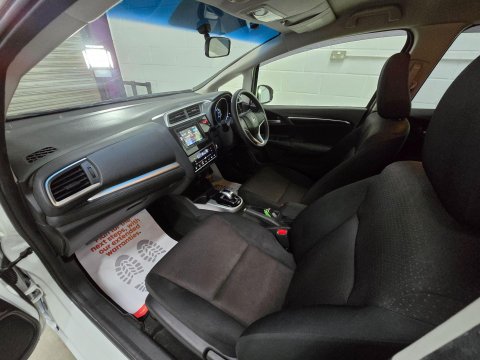 Honda Fit /Jazz 1.5 Hybrid 32