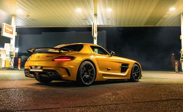 Mercedes-Benz SLS AMG Black Series 5
