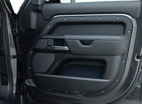 Land Rover Defender 110 V8 20