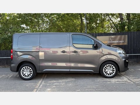Vauxhall Vivaro L1H1 F2900 PRO S/S 2