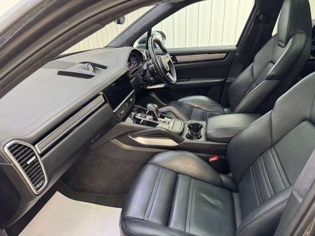 Porsche Cayenne 4.0 Cayenne T S E-Hybrid Auto 4WD 5dr 51