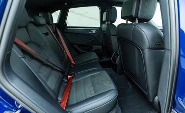 Porsche Macan GTS 14