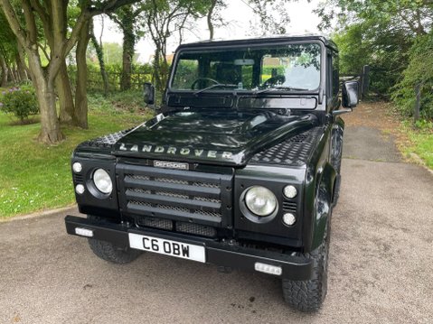 Land Rover Defender 2.5 TD5 28