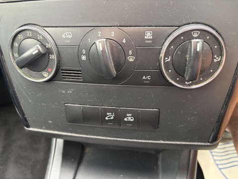 Mercedes-Benz A Class 1.5 A150 Classic Hatchback 5dr Petrol Manual (148 g/km, 95 bhp) 22