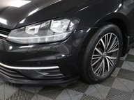 Volkswagen Golf SE NAVIGATION TDI 31