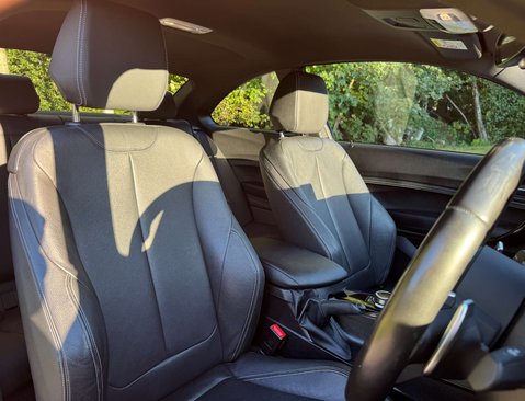 BMW 2 Series 3.0 M240i Auto 2dr 21